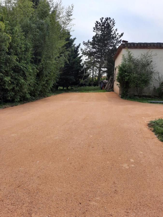 Les Chambres De Lili Saint-Loup  Dış mekan fotoğraf